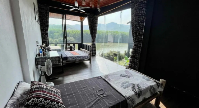 Трёхместное бунгало с видом на озеро Nguyen Shack Retreat - Phong Nha