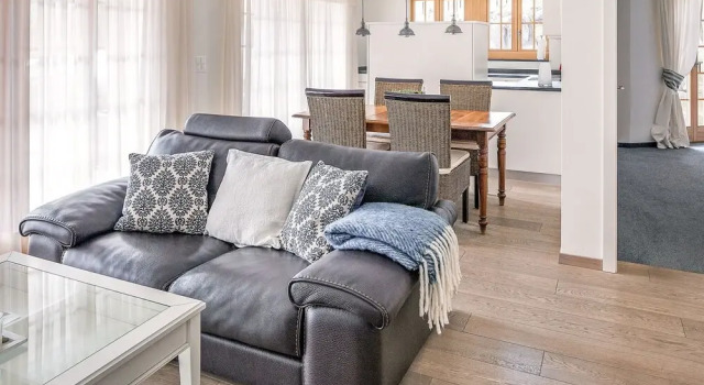 Chalet Smaragd Grindelwald, Забронировать Шале Коттеджи Гриндельвальд, рядом с Горнолыжный подъемник Фирстбан, Коттедж