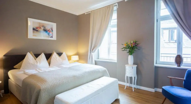 Апартаменты Leipzig-Suites- 3 Zimmer Apartment-Familien Luxus Apartment Mit Balkon