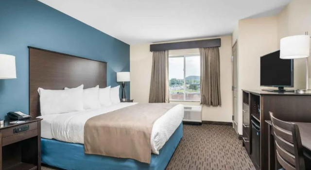 Номер Standard AmericInn by Wyndham Windom