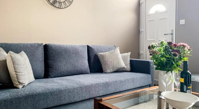 Maple House - Free Parking - Holiday Home - Sleeps 12 With Sister Property