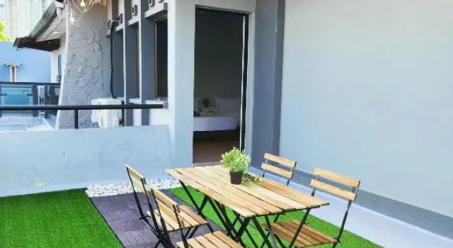 Семейный номер Standard с балконом Gurney Coast Guest House by Sky Hive