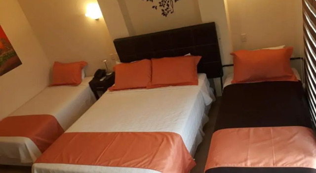 Трёхместный номер Standard с балконом и с красивым видом из окна Club del Campo - Hotel & Centro de Convenciones