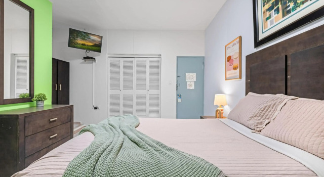 Borinquen Beach Inn