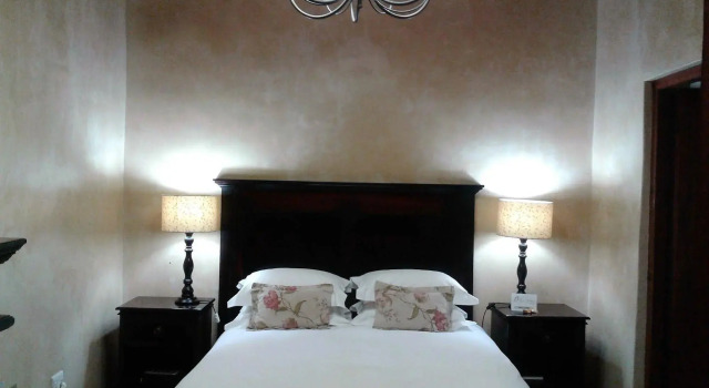 Old House Lodge, Забронировать Отель Отели Бофорт-Уэст с парковкой, рядом с Christian Barnard Museum Beaufort West, Парковка