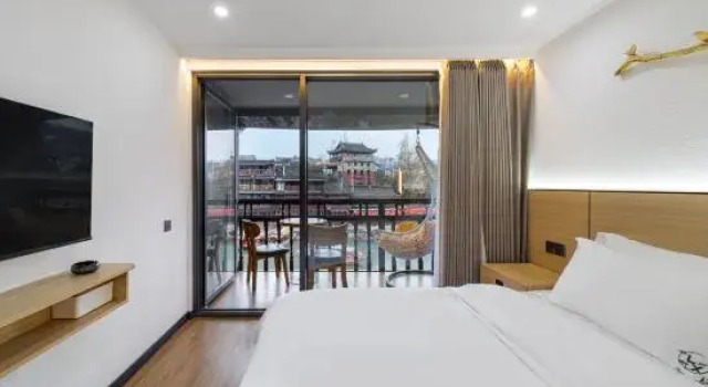 Люкс Liangqi Linjiang Boutique Homestay (North Gate Pier)