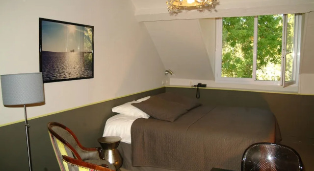 Chambres d'Hôtes Castel Des Cèdres, Varaa Hotelli  