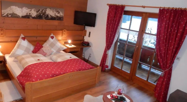 Gästehaus Schönfeld, Varaa Hotelli Hotellit Baijeri pysäköinnillä, Pysäköinti