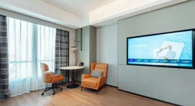 Люкс Deluxe Novotel Dalian Zhongshan Square