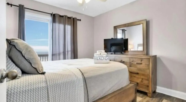 Sea Haven - Oceanfront! Amazing Master Suite With A Private Oceanfront Deck! Recently Renovated And Perfect For The Entire Family 3 Bedroom Home by RedAwning, Забронировать Дом для отпуска Кур-Бич Уилмингтон