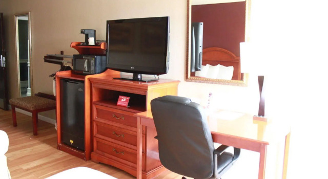 Red Roof Inn North Little Rock - Jfk/city Center, Book Hotel Little Rock Arkansas