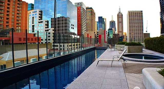 Royal Stays Apartments Melbourne CBD, Забронировать Апартаменты/квартира Отели Мельбурна с бассейном, рядом с Scots Church, Бассейн