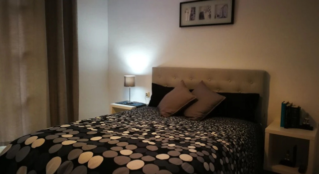 Beachfront Townhouse, Забронировать Дом для отпуска Виллы Фуэнхирола, рядом с La Plaza de los Chinorros, Вилла