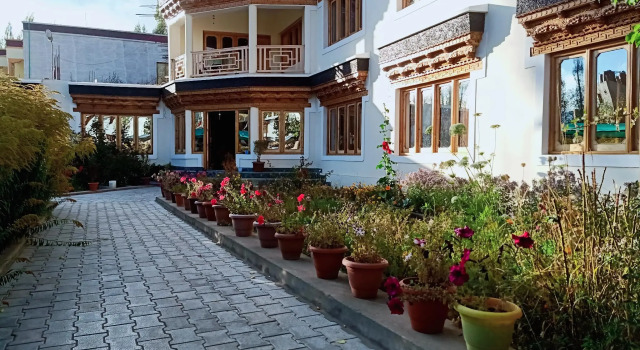Ladakh Villa, Забронировать Вилла Виллы Джамму и Кашмира, Вилла