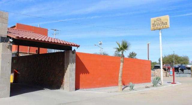 La Brecha Hotel, Book Hotel San Luis Rio Colorado Sonora