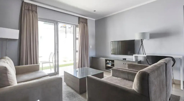 Апартаменты The Residency Hurlingham