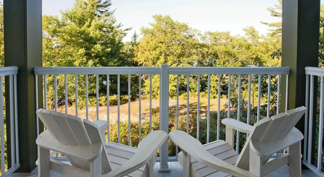 Люкс c 1 комнатой с балконом Residence Inn by Marriott Gravenhurst Muskoka Wharf