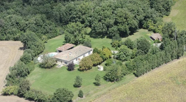 Chambre dHotes Pirankhmide, Забронировать Отель Ла-Созьер-Сен-Жан Tarn-et-Garonne
