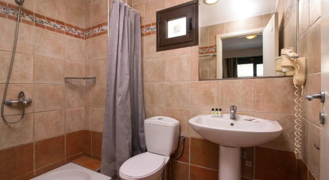 Трёхместный номер Standard с видом на улицу Hotel Aigli