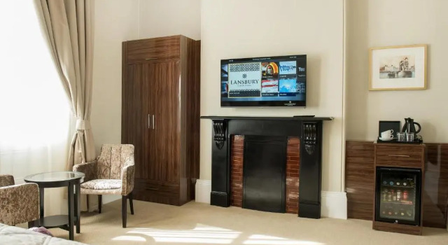 Номер Superior The Lansbury Heritage Hotel and Spa By Sunday - Canary Wharf London