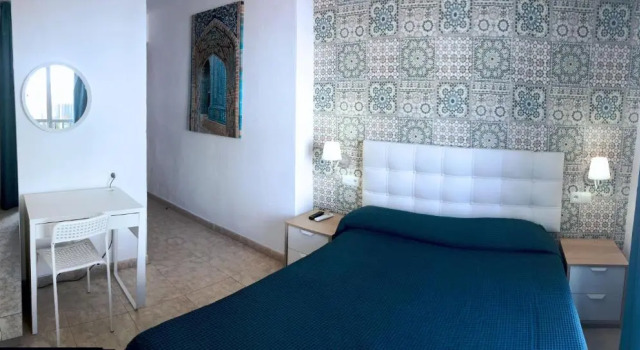 Двухместный номер Standard с балконом Hostal La Pilarica
