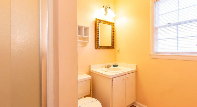 BeachyPeachyKeen by Oak Island Accommodations