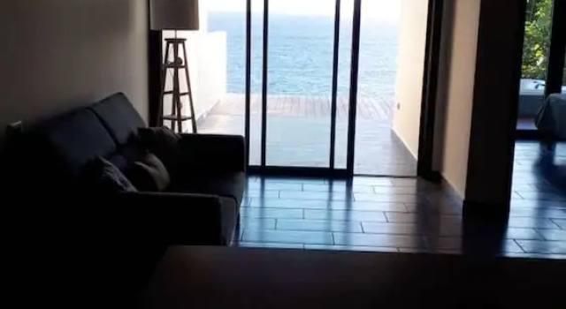 House With 3 Bedrooms in Saint Pierre, With Wonderful sea View, Enclos