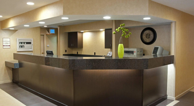 Residence Inn by Marriott Lansing West, Rezervați Hotel Waverly Statele Unite ale Americii