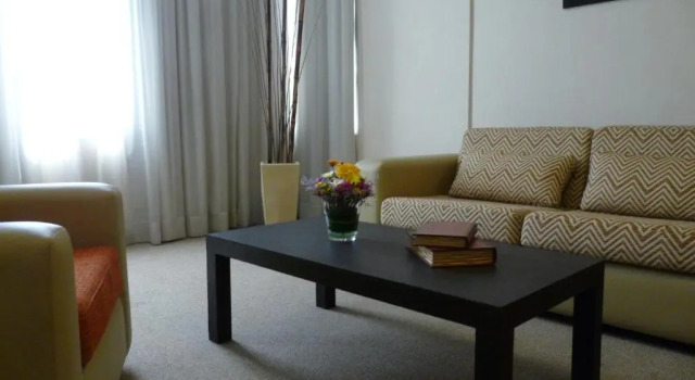 Апартаменты Land Plaza Hotel