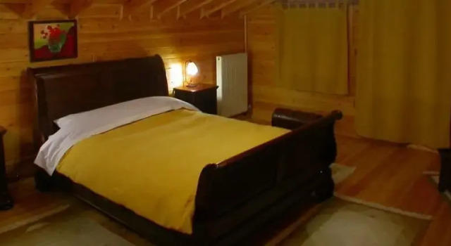 Четырёхместный номер Standard с балконом Shelter Ermis