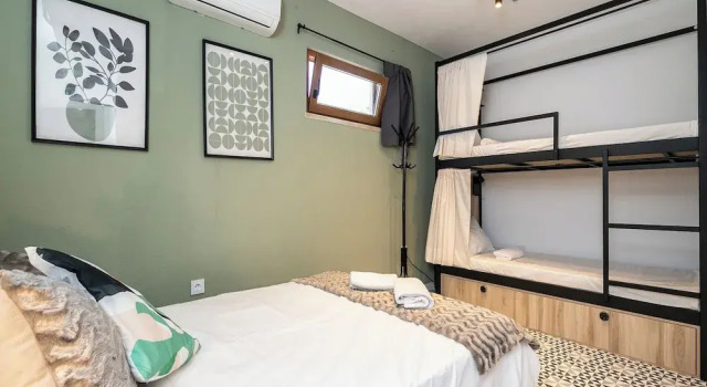 Четырёхместный номер Standard Walk in Hostel Faro Airport