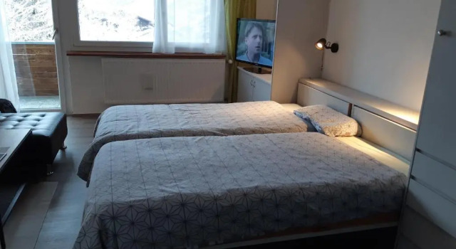Suite Panoramablick Seefeld, Забронировать Отель Отели Зефельд-ин-Тироля с парковкой, рядом с Горнолыжный подъемник Брандллифт, Парковка
