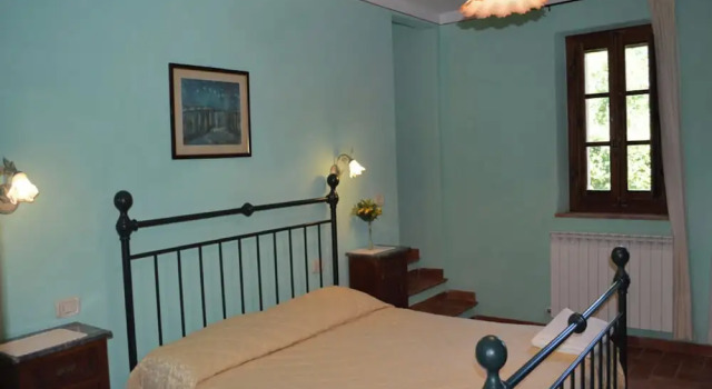 Charming Flat With Pool Surrounded by Nature, Забронировать Апартаменты/квартира Отели Ашано с парковкой, Парковка