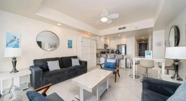 Апартаменты Las Palomas 1BR 1BA Luxury Ocean View
