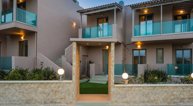Aegean Breeze Luxury Apartments next to the sea, Забронировать Апартаменты/квартира Отели Малеме с парковкой, Парковка