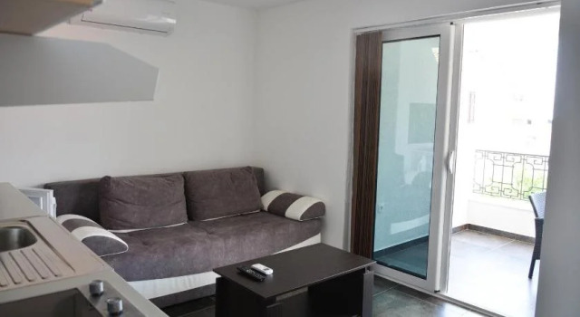Zoran Apartments, Забронировать Апартаменты/квартира Отели Свети-Стефан с парковкой, рядом с Пляж Црвена Главица, Парковка