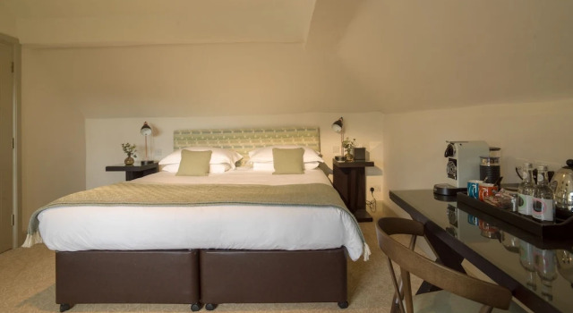 Номер Classic Old Swan & Minster Mill Hotel