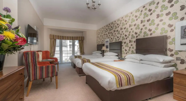Семейный номер Standard Queens Hotel & Spa