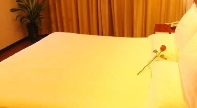 Greentree Inn Guiyang Penshuichi Business Hotel