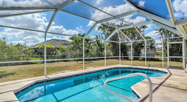 Коттедж 6 Mi to Dtwn Cape Coral Home with Spacious Lanai