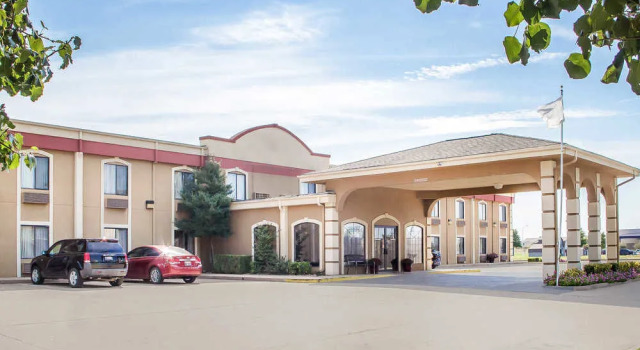 Quality Inn, Брондау Қонақ үй Клэрмор Оклахома