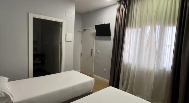 Двухместный номер Superior Hostal Atenas