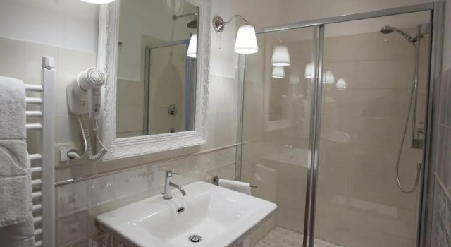 Полулюкс с балконом Magnifica Luxury Suites