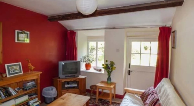 High Wallowbarrow Farm Cottage