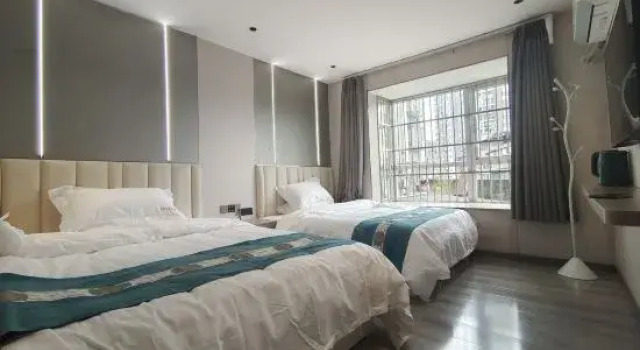Star tide smart business Hotel