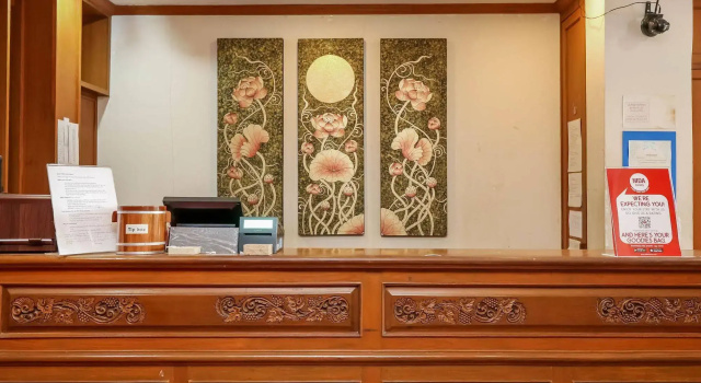 Nida Rooms Chiang Mai Somphet Market(Nida Rooms Chiang Mai Somphet Market at MD House), Забронировать Отель Отели Чиангмай с бассейном, рядом с Sompet Market, Бассейн