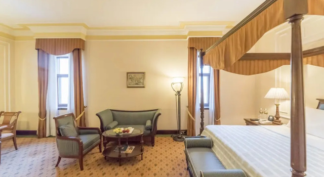 Люкс The Oberoi Grand Kolkata