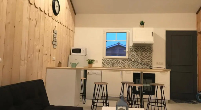 Maison bois cabane 36 Bassin Arcachon, Забронировать Отель Отели Бассен-д'Аркашон с парковкой, Парковка