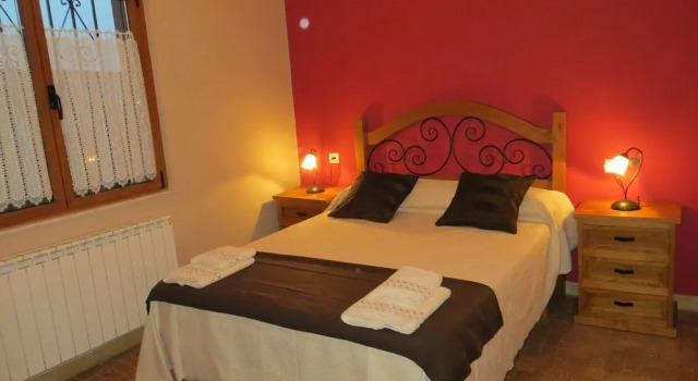 Casa Rural El Crisal, Book Hotel Padilla de Abajo Spain