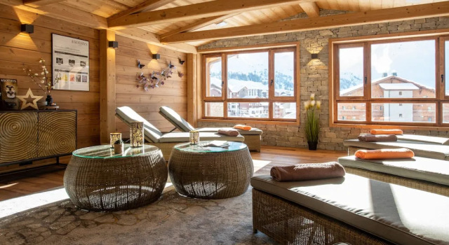 CGH Résidences & Spas White Pearl Lodge, Забронировать Курортный отель Отели Ла-Плань-Тарантез 5 звезд, рядом с Горнолыжный подъемник Фуниплань Гранд Рошет, 5*